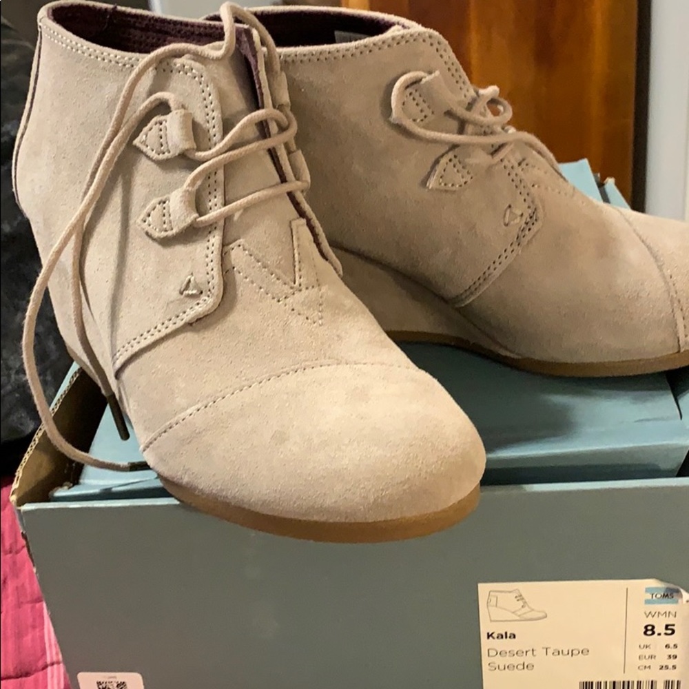 Toms Kala Desert Taupe Suede Booties-NWT